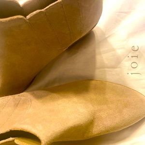 Josie ankle boot suede